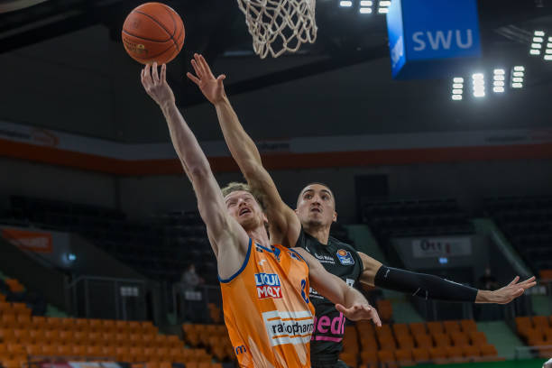 术输出与文 术输出与文