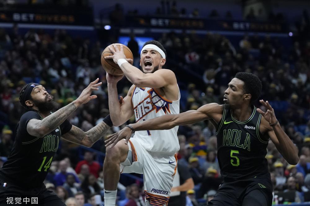 两位选手在 两位选手在